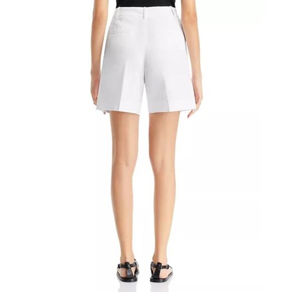 Theory Pleated Shorts Size 2 - Picture 2 of 8